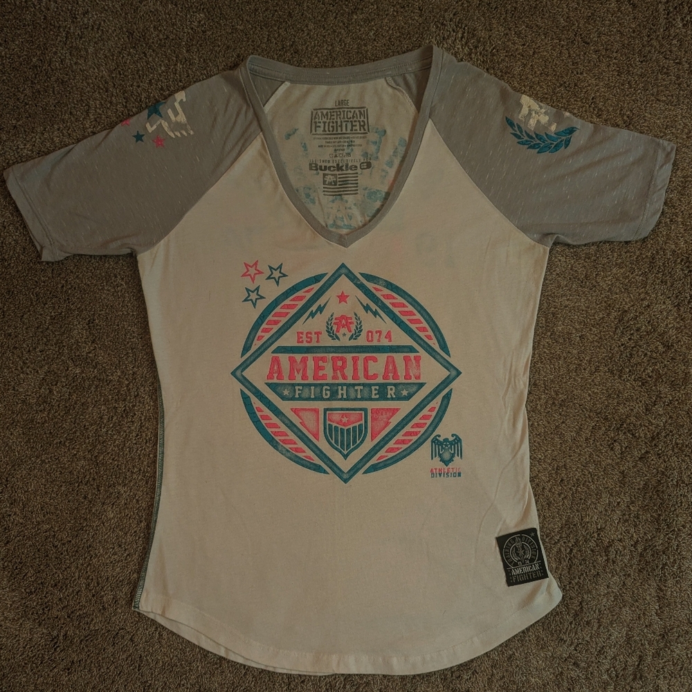 American Fighter Women's Gray and White V-Neck Tee Size Large